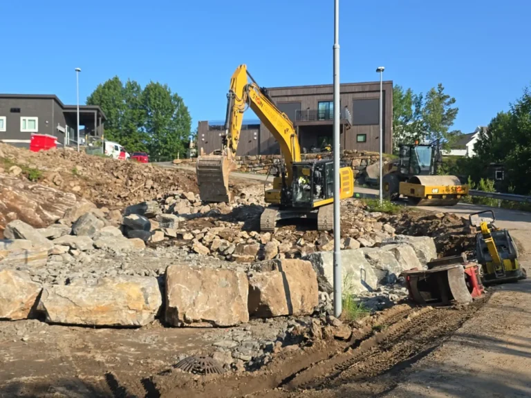 Opparbeidelse av tomter i Kragerø - Steintransport